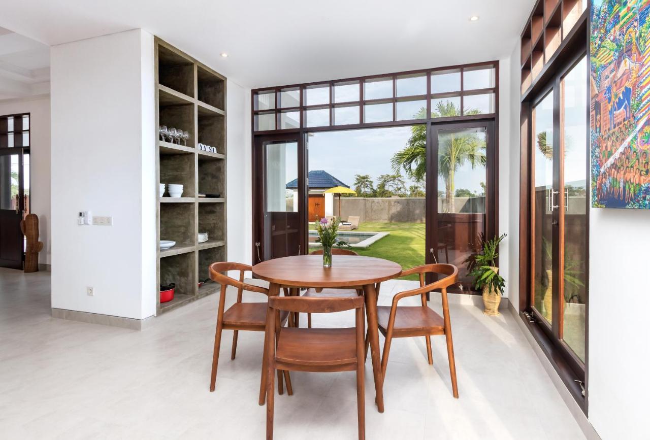 Villa Besakih 5Br, 5 Mins To Beach - Canggu Exteriér fotografie